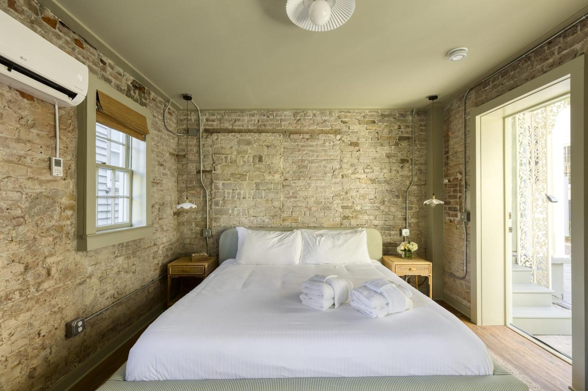 Historic B&B King Suite- Walk To King Charleston Eksteriør bilde